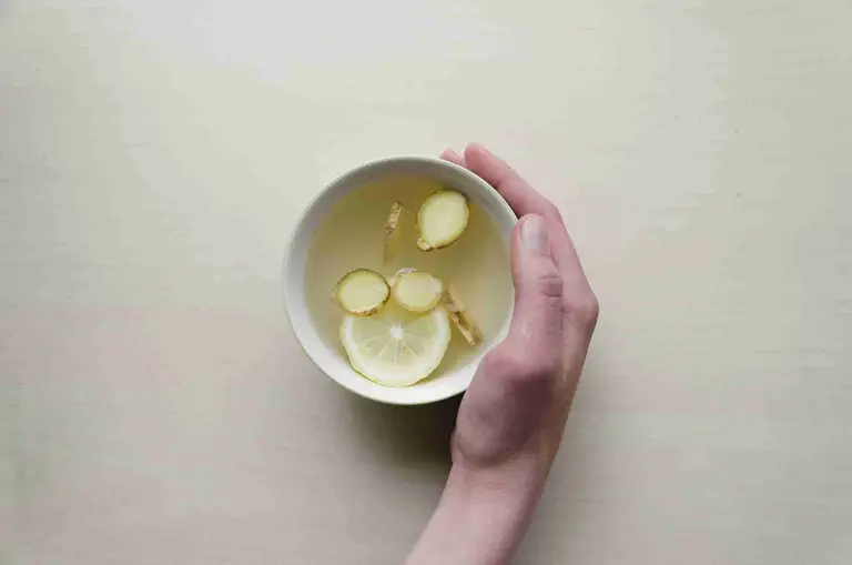 Lemon and Ginger Herbal Tea
